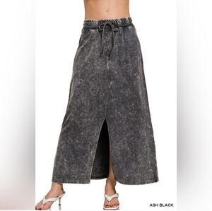 Zenana Women's Ash Black Maxi Skirt NWOT